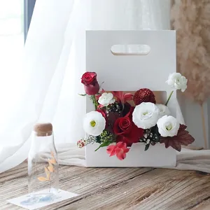 Handheld Kraft Paper Flower Box With Window Folding Design Portable Flower Basket Gift Packaging Box For Wedding Party Decor