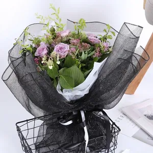 Schwarzes PP-Hartnetz für Blumensträuße mit feinem quadratischem Gittermuster Design