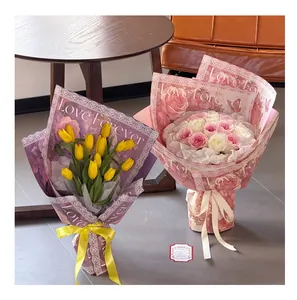 Papier d'emballage floral de qualité avec imprimé 'Love Forever' pour bouquets de roses