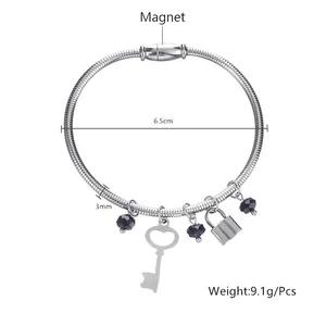 304 stainless steel magnetic bracelet with lock and key charms, 6.5cm diameter detail