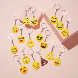 Set di portachiavi creativi con faccine emoji in morbido PVC per decorazione di borse