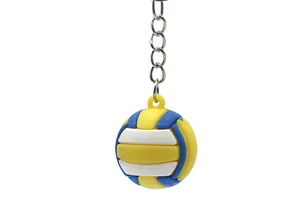 Nahaufnahme eines 3D Mini Volleyball Schlüsselanhängers aus weichem Silikonmaterial