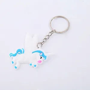 Süßer Cartoon Einhorn Schlüsselanhänger aus weichem PVC für Rucksack-Dekorationen