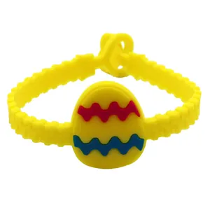 Gelbes Silikon-Osterei-Armband mit Wellenmustern für festliche Feiertagsparty-Geschenke