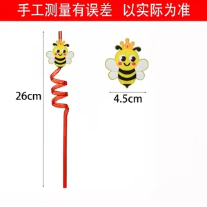 Detailed view of little bee straw with 26cm length and 4.5cm accessory width
