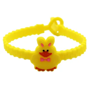 Festliches gelbes Silikon-Osterarmband mit süßem Hasenohr-Entenanhänger für Kinderparty-Geschenke