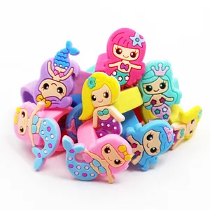 Süße Cartoon Meerjungfrau PVC Weichgummi Ringe Für Kinder Bunte Anime Charakter Silikon Verstellbarer Ring Finger Schmuck Geburtstag Party Mitbringsel Geschenke Für Kinder