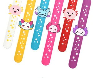 Bracelets à claquer axolotl colorés avec motifs d'étoiles, idéal pour les cadeaux
