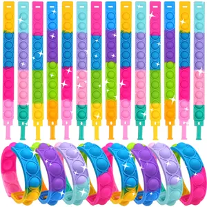 Set di braccialetti pop-it in silicone multicolore per alleviare lo stress e divertirsi