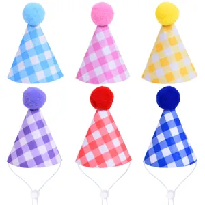 Juego de seis gorros de fiesta a cuadros coloridos para mascotas con correas ajustables