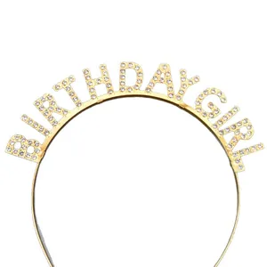 Elegante cerchietto 'Birthday Girl' in metallo dorato con strass per feste di compleanno