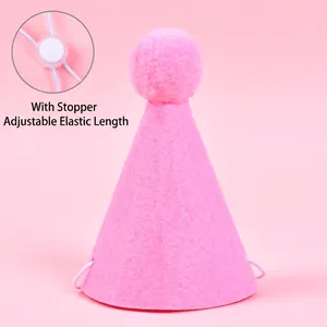 Cappello di compleanno rosa per animali con cinturino elastico regolabile e pompon