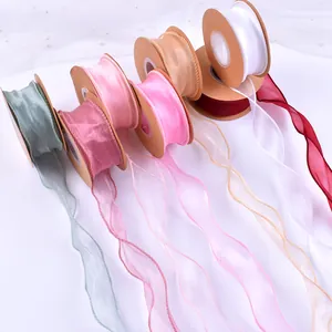 Professionele 4 cm gegolfde fishtail organza lintrollen voor bloemen en DIY cadeauverpakking