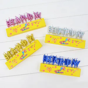 Farbige 'HAPPY BIRTHDAY' Buchstabenkerzen-Sets in den Farben Rosa, Silber, Gold und Blau