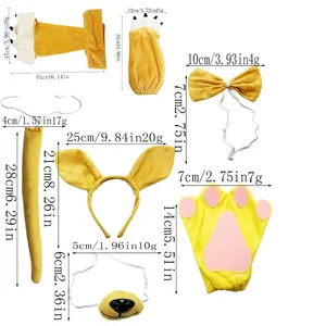 Vista macro dettagliata del set costume da canguro in peluche giallo con taglie