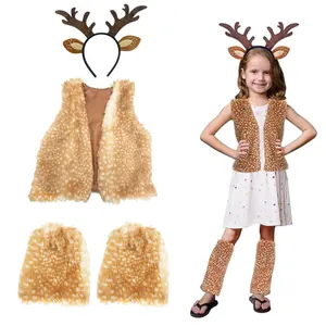 Dettaglio costume da renna per bambini con cerchietto corna e gilet in ecopelliccia