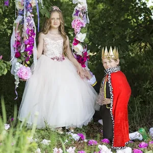 Kids royal king and princess costume set with golden crown and red cape for parties
