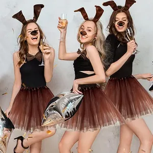 Detailansicht des Löwen-Cosplay-Kostümsets mit Stirnband, Tiernase und braunem Tutu