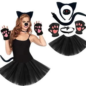 Vista dettagliata del set cosplay gatto nero con orecchie, zampe, coda e gonna tutu