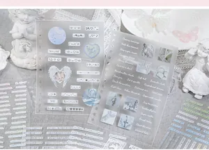 Detail van doorschijnende PET-stickers met dromerige Engelse zinnen en ballet-thema patronen.