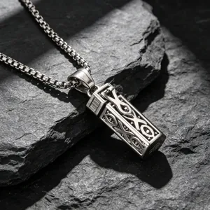 316L Stainless Steel Aromatherapy Essential Oil Necklace Hollow Cylinder Pendant Vintage Carved Magnetic Opening Perfume Bottle Jewelry