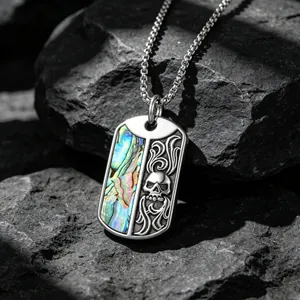 Collier plaque militaire pour homme en acier titane avec crâne et nacre