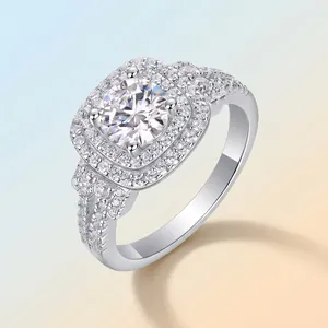 Elegant S925 sterling silver halo ring with a brilliant round-cut moissanite center stone.