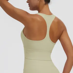 Vue arrière d'un soutien-gorge de sport dos nageur vert sauge pour le yoga