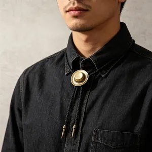 Vintage bolo tie ketting met legering cowboyhoed hanger voor dames en heren in zwart