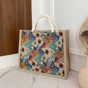 Sac cabas en jute à imprimé floral tropical avec poignées en corde de couleur crème