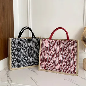 Sacs fourre-tout en toile à imprimé zèbre pour enfants en noir et rouge élégants