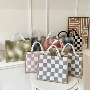 Collection de mini sacs fourre-tout à carreaux et pied-de-poule avec anses en corde