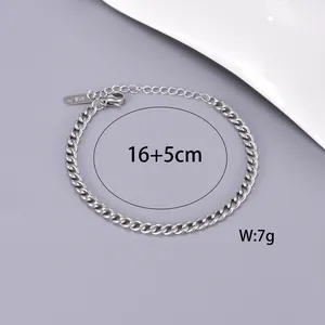 Detaillierte Ansicht des silbernen Edelstahl-Panzerarmbands mit 16+5cm Größenangabe