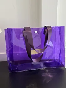 Grand sac fourre-tout en PVC transparent violet avec anses tissées chic