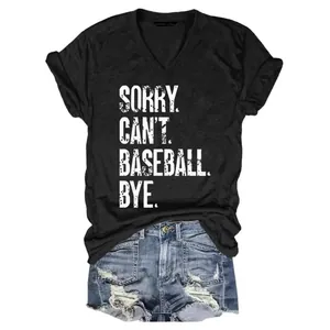 T-shirt noir col en V pour femme avec slogan Sorry Can't Baseball Bye très tendance