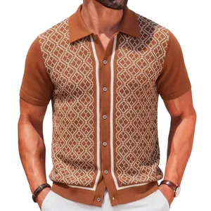 Braunes Herren Kurzarm Strick-Polohemd mit weißem Jacquard-Muster für den Sommer