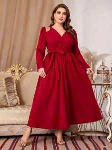 Elegant Plus Size Women V Neck Long Sleeve Red Maxi Dress With Rhinestones And Tie Waist Elegant Evening Party Gown