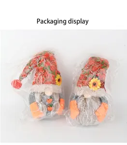 Vue détaillée de deux gnomes de récolte emballés individuellement dans des sacs clairs