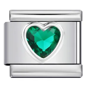 Elegantes italienisches Charm-Armbandglied mit herzförmigem grünem Kristall aus Edelstahl