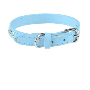 Collier pour chien réglable en cuir véritable bleu clair avec rivets robustes
