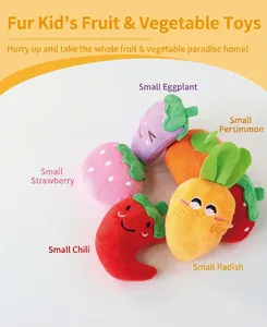 Colorati peluche a forma di frutta e verdura per cani con faccine buffe