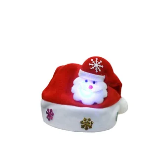 Leuchtende Weihnachtsmann-Mütze für Kinder mit glänzenden Schneeflocken-Pailletten-Deko