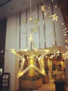 Lampada a sospensione a LED a cinque punte bianco caldo per decorazioni natalizie