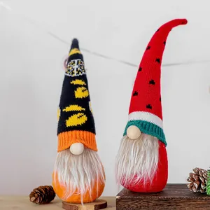 Gnomes de Rudolph en peluche sur le thème des fruits avec bonnets tricotés citron et pastèque