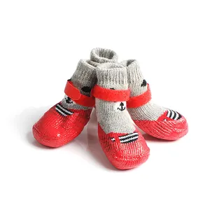 Set di 4 scarpe impermeabili e antiscivolo per cani e gatti con simpatico motivo cartoon