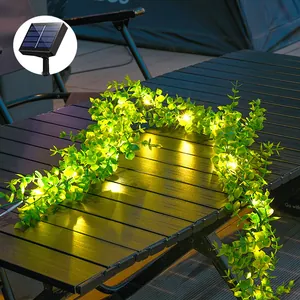 Solarbetriebene LED-Grünblatt-Lichterkette für warme Garten- und Terrassendekoration