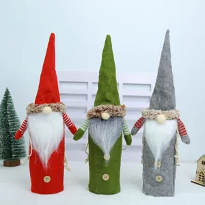 Set di tre copribottiglie natalizi a forma di gnomo in rosso, verde foresta e grigio