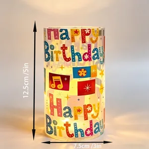 Vista detallada de la vela LED Happy Birthday con dimensiones de 7,5x12,5 cm