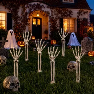 Realistische Halloween Skeletthand-Gartenstecker für die herbstliche Außendekoration