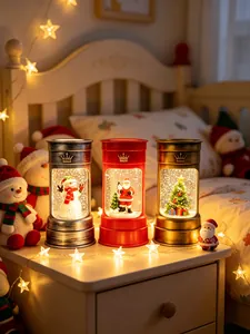 Lanterne de Noël décorative avec figurines de Père Noël, Bonhomme de neige et sapin